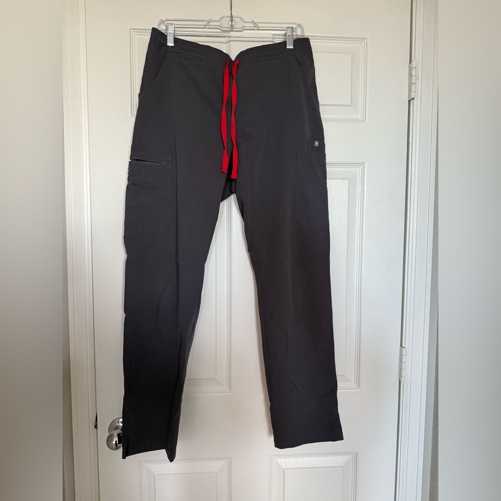 FIGS charcoal gray yola pants size M 🩶